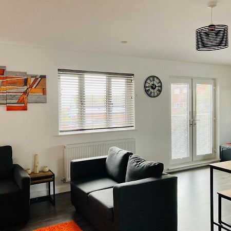 Spacious Newly Built Apartment Rhos On Sea, Colwyn Bay Esterno foto