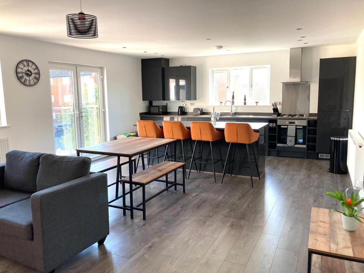 Spacious Newly Built Apartment Rhos On Sea, Colwyn Bay Esterno foto
