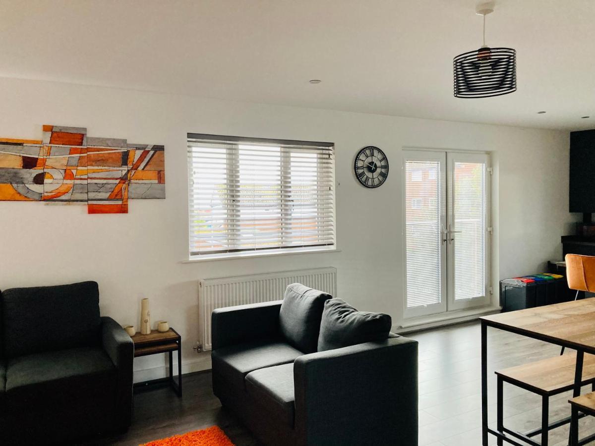 Spacious Newly Built Apartment Rhos On Sea, Colwyn Bay Esterno foto